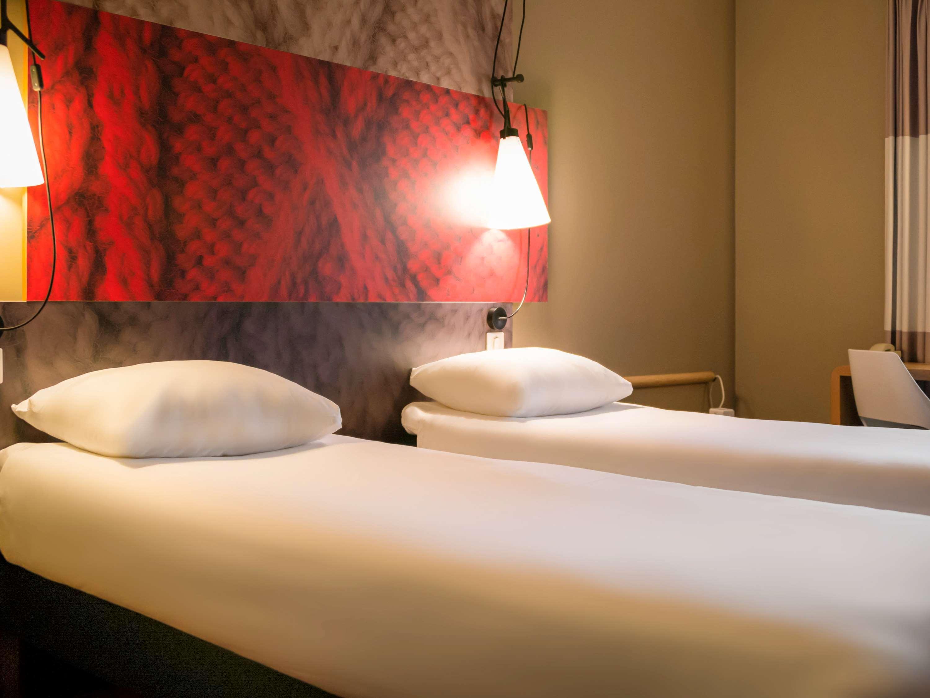 Отель Ibis Ирун Экстерьер фото