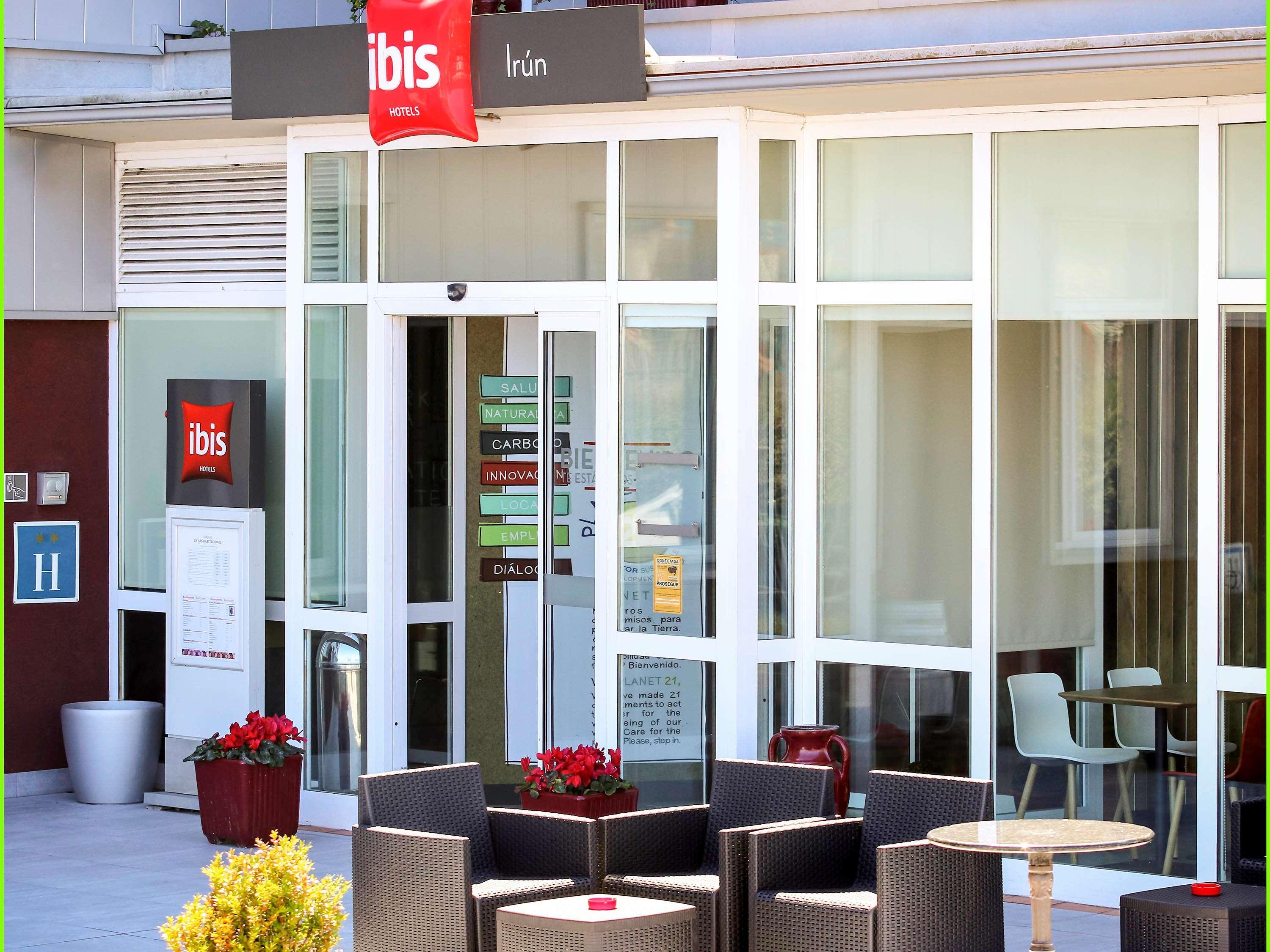 Отель Ibis Ирун Экстерьер фото