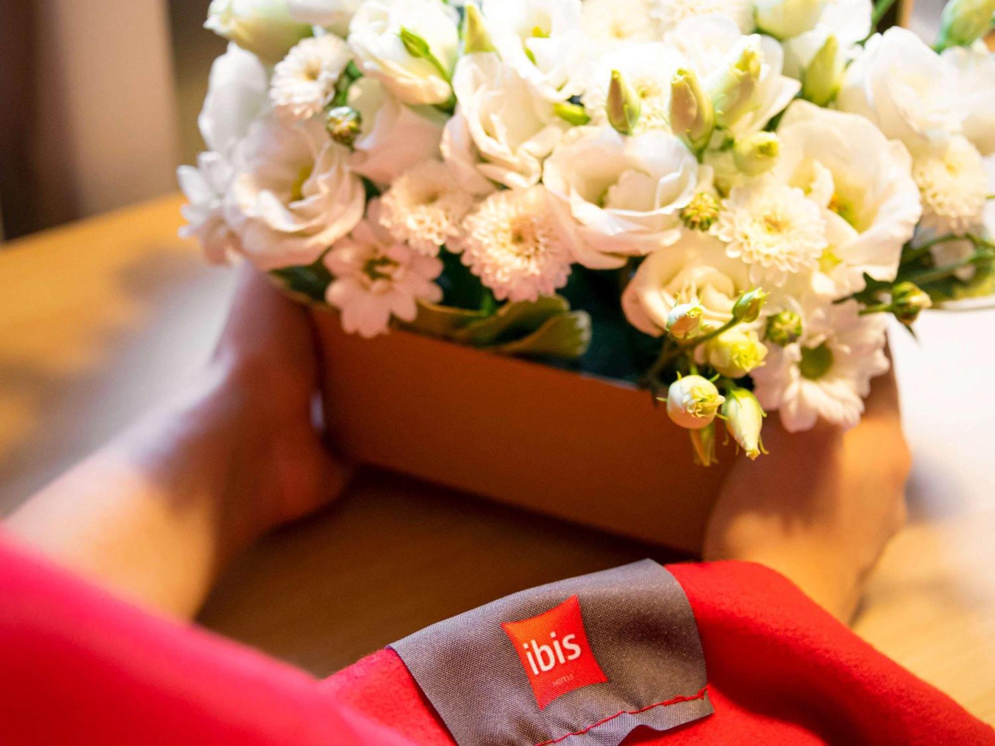 Отель Ibis Ирун Экстерьер фото