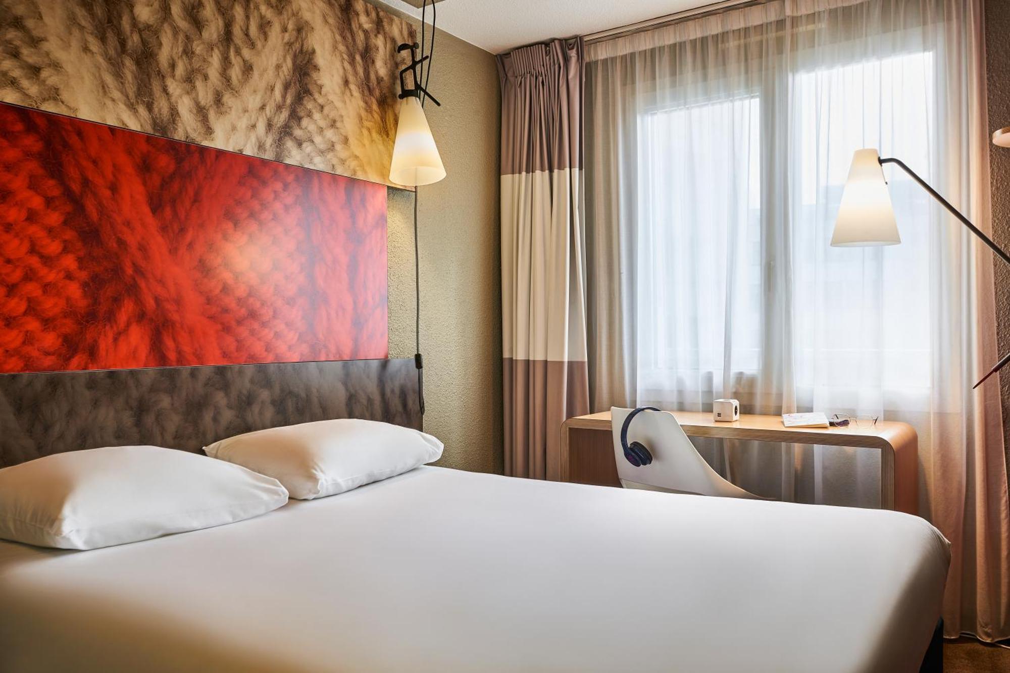 Отель Ibis Ирун Экстерьер фото