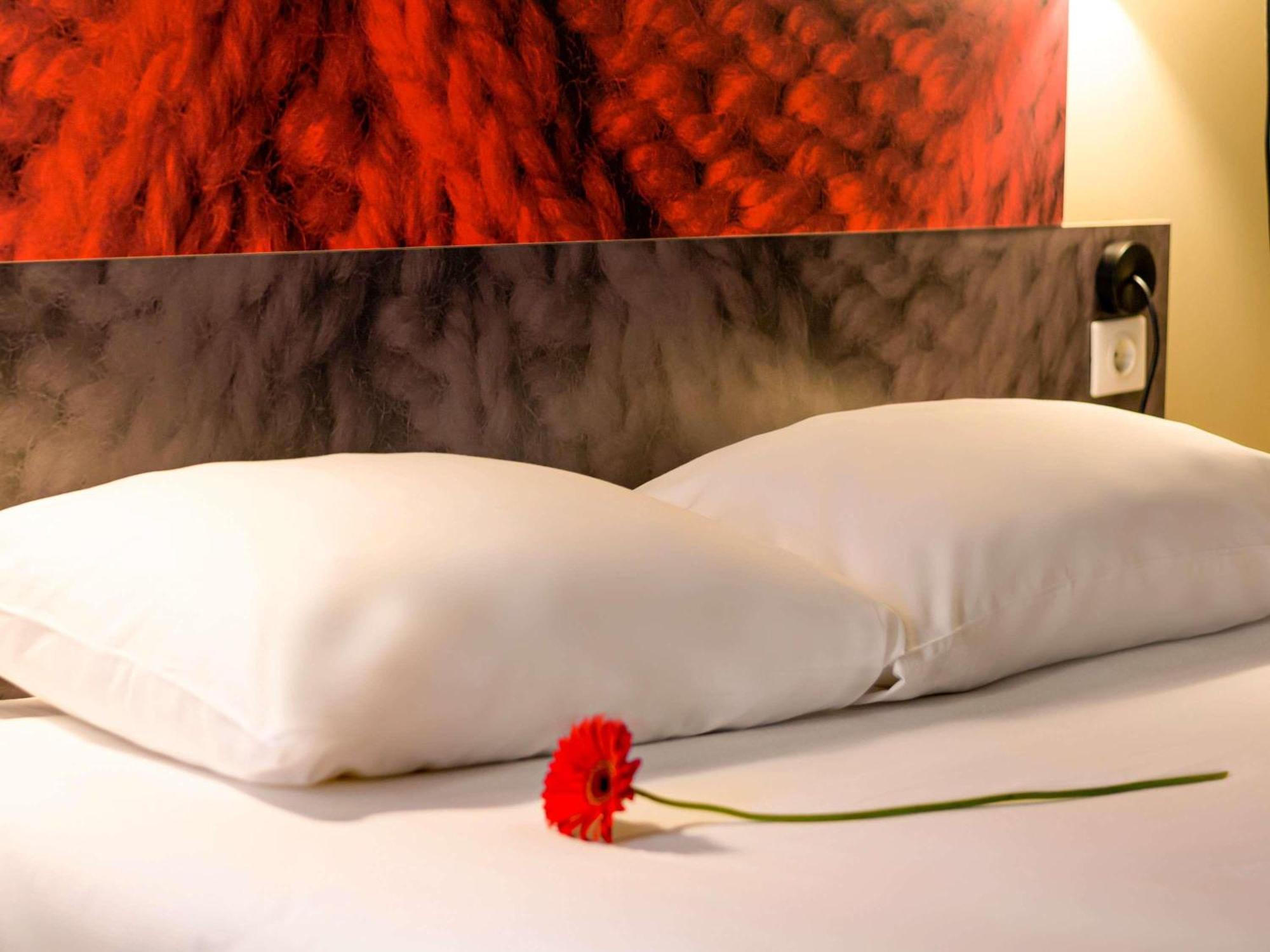 Отель Ibis Ирун Экстерьер фото
